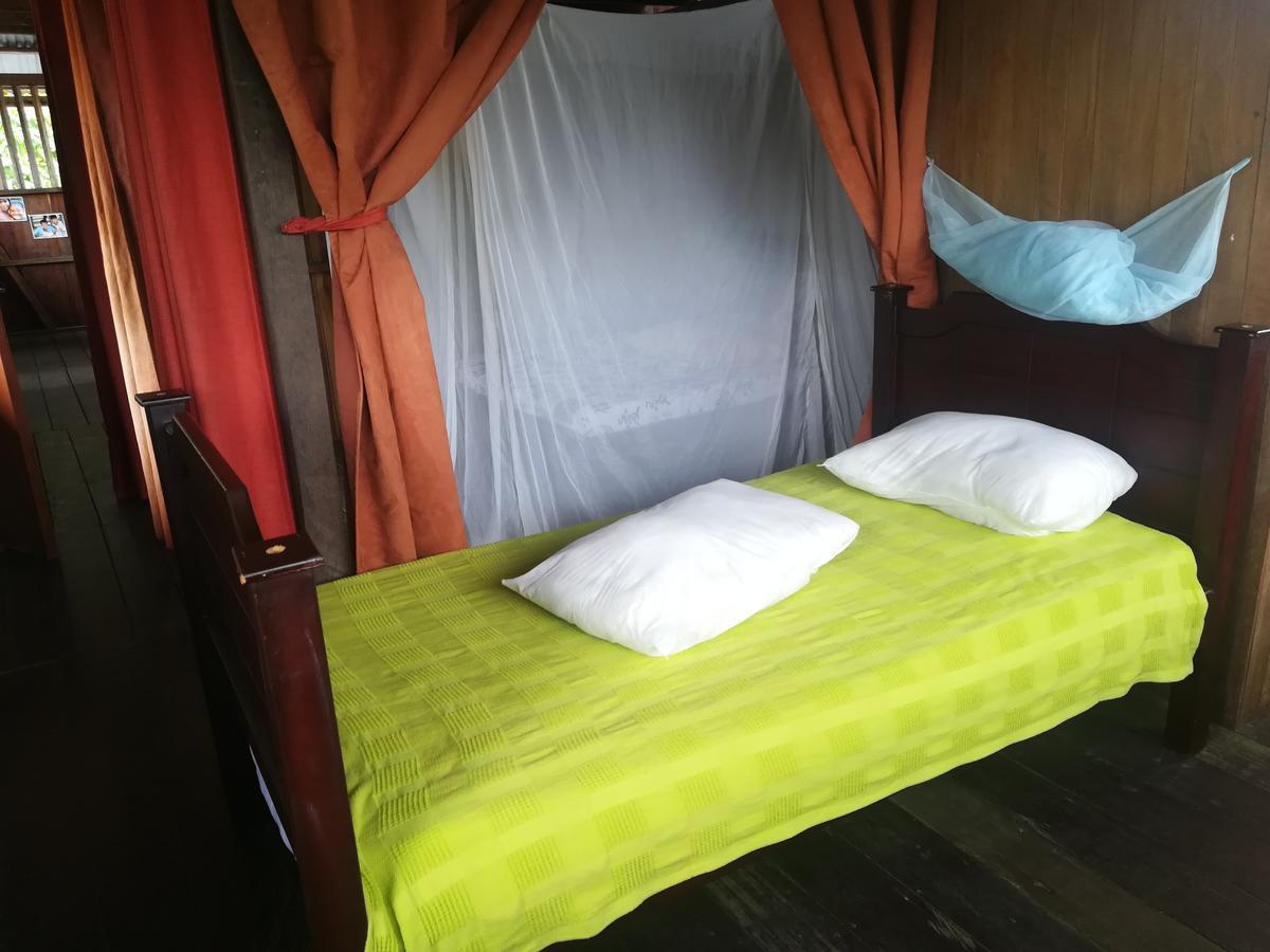 Posada El Acuario Баия Солано Екстериор снимка