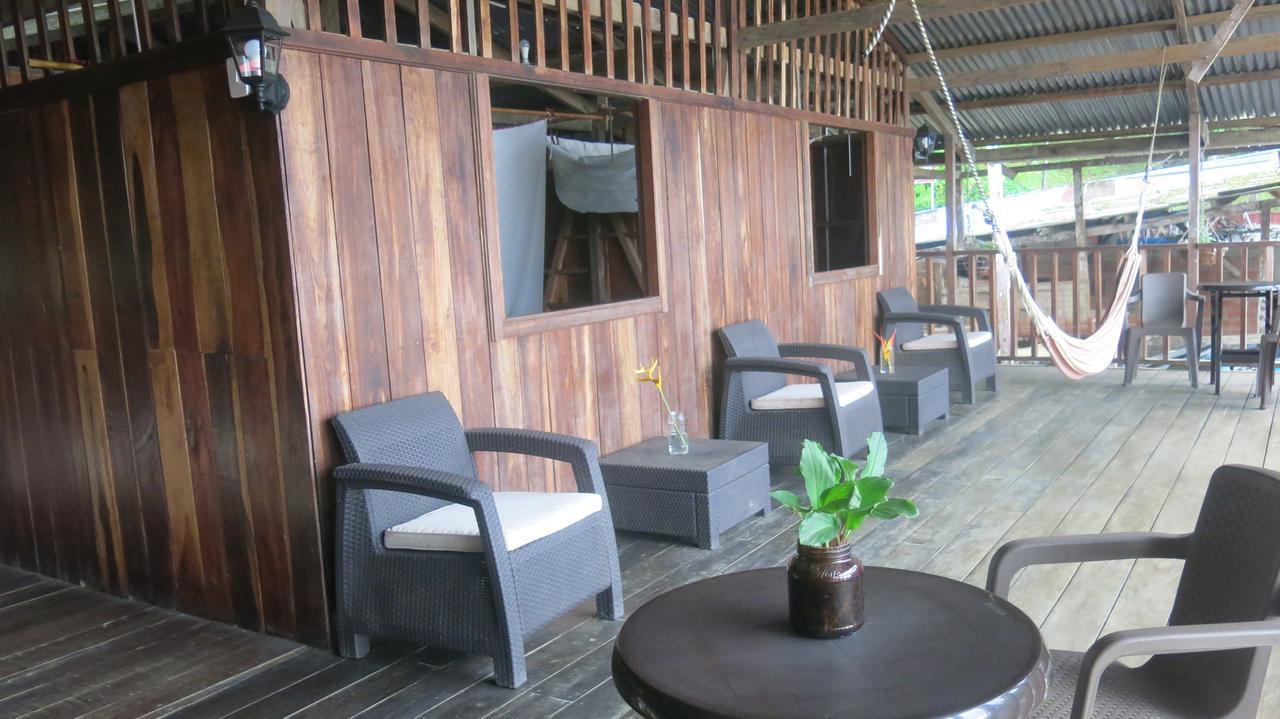 Posada El Acuario Баия Солано Екстериор снимка